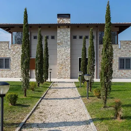 Villa Santoro Al Paradiso Verde, Intera Con Piscina