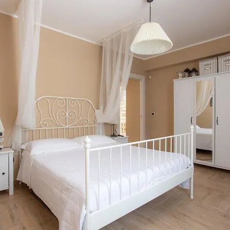 Santoro Al Paradiso Verde, Intera Con Piscina Villa Caiazzo