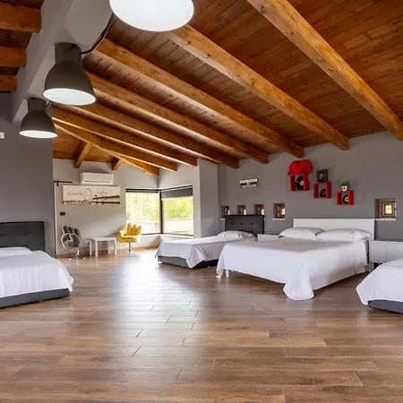 Santoro Al Paradiso Verde, Intera Con Piscina Villa
