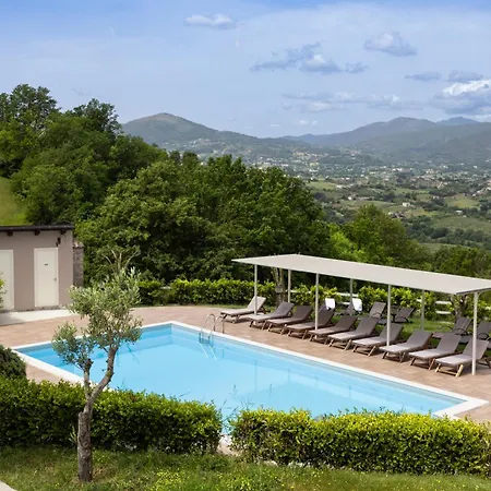 Santoro Al Paradiso Verde, Intera Con Piscina * Caiazzo