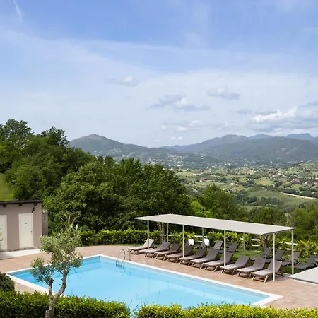 Santoro Al Paradiso Verde, Intera Con Piscina Villa