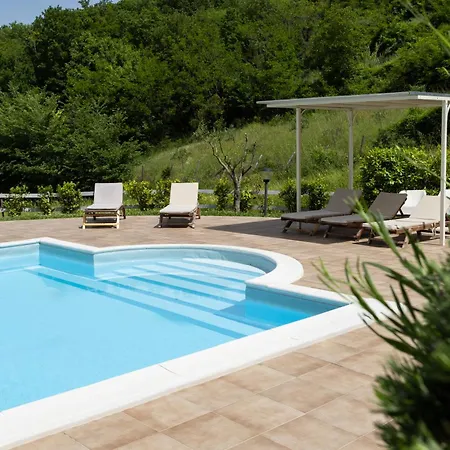 Santoro Al Paradiso Verde, Intera Con Piscina * Caiazzo